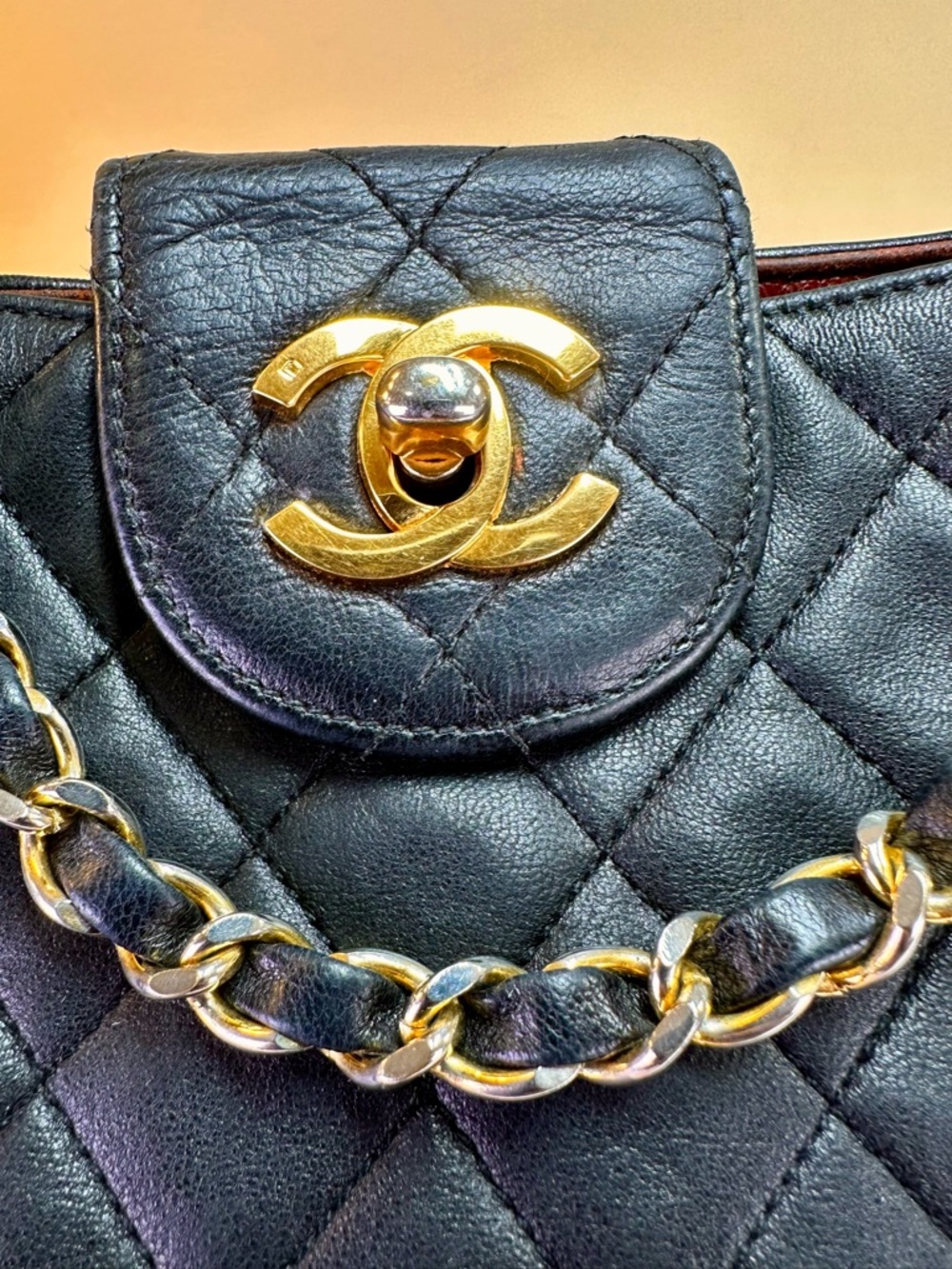 CHANEL CC Lambskin Quilted 24K goldplated HDW shoulder Series #4 1996-1997 COA - Picture 3 of 17